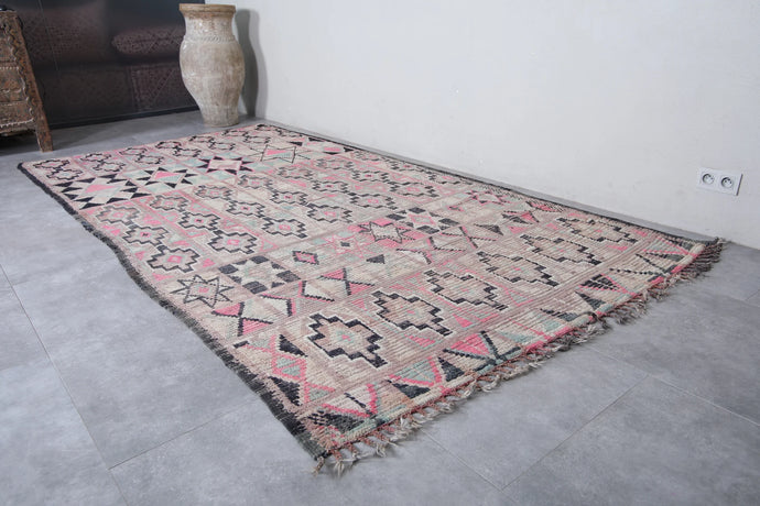 Symbolism and Meaning: Moroccan Vintage Rugs