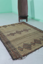 Tuareg Rug 3.5 x 4.4 ft - Handwoven Geometric Masterpiece