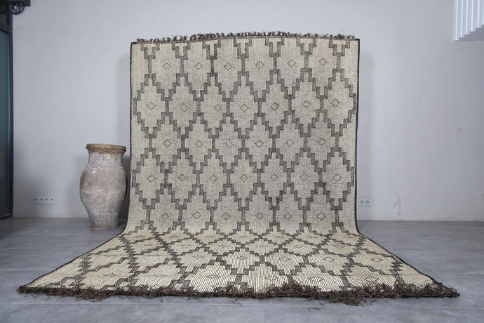 Tuareg Rug - Handwoven 8.1x13.2 ft | Grand Diamond Pattern